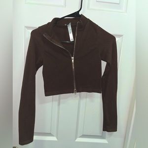 Zippered Crop top giving 90s